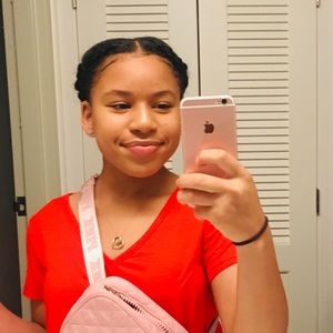 Meet your Posher, Savannah